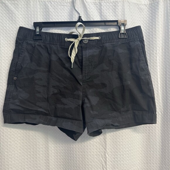 Camo Pants - Vuori Is Women’s Ripstop Black Camo Organic Cotton Running Hiking Shorts Medium